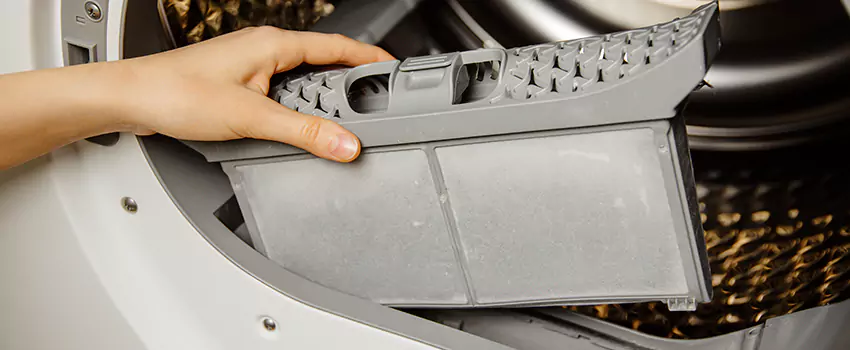 Signs Of A Clogged Dryer Lint Trap in Bloomington, California